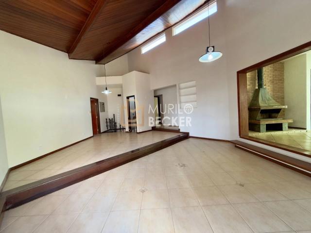 Casa / Sobrado Comercial para Locação em São José dos Campos/SP Jardim Apolo II 4 Quartos