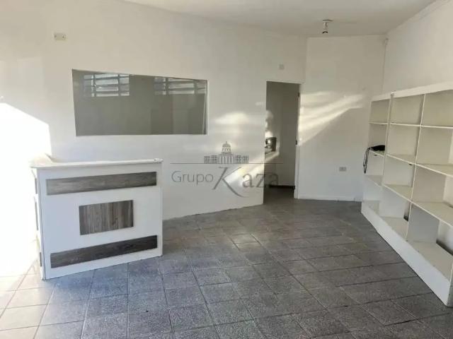 Casa / Sobrado Comercial para Locação em São José dos Campos/SP Jardim Augusta