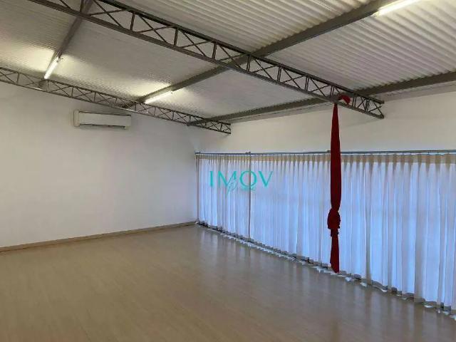Casa / Sobrado Comercial para Locação em São José dos Campos/SP Jardim das Indústrias