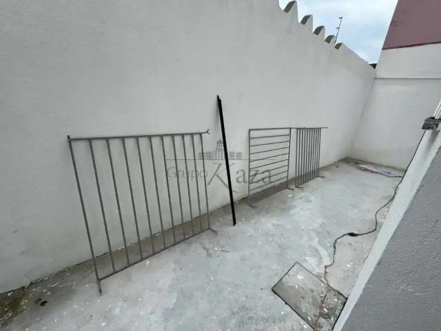 Casa / Sobrado Comercial para Locação em São José dos Campos/SP Jardim das Indústrias 2 Quartos