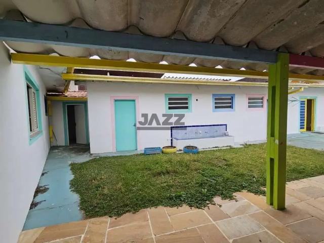 Casa / Sobrado Comercial para Locação em São José dos Campos/SP Jardim das Indústrias