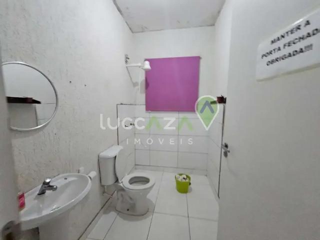 Casa / Sobrado Comercial para Locação em São José dos Campos/SP Jardim das Indústrias