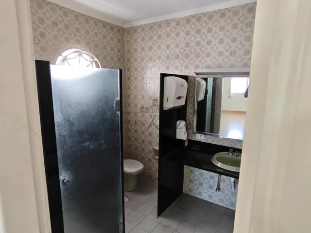 Casa / Sobrado Comercial para Locação em São José dos Campos/SP Jardim Esplanada II 7 Quartos