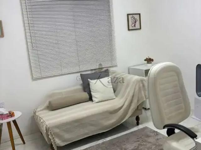 Casa / Sobrado Comercial para Locação em São José dos Campos/SP Jardim Oriente 2 Quartos