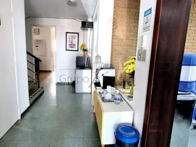 Casa / Sobrado Comercial para Locação em São José dos Campos/SP Jardim Nova América 8 Quartos