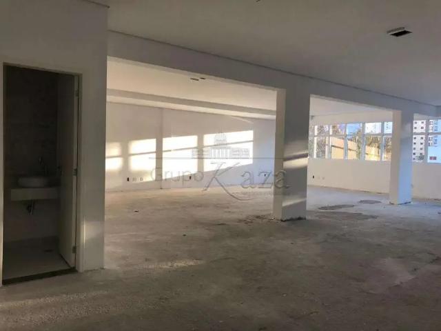 Casa / Sobrado Comercial para Locação em São José dos Campos/SP Jardim São Dimas