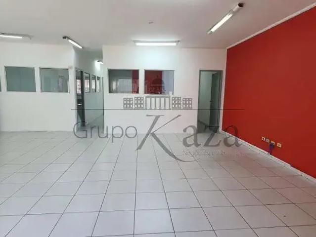 Casa / Sobrado Comercial para Locação em São José dos Campos/SP Jardim Satélite