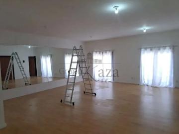 Casa / Sobrado Comercial para Locação em São José dos Campos/SP Jardim Satélite