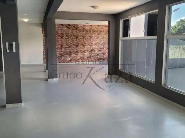 Casa / Sobrado Comercial para Locação em São José dos Campos/SP Jardim Satélite