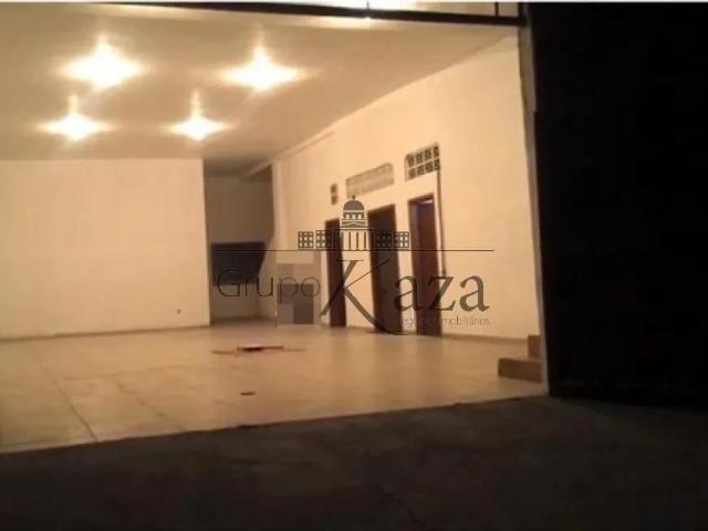 Casa / Sobrado Comercial para Locação em São José dos Campos/SP Jardim Satélite