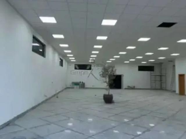 Casa / Sobrado Comercial para Locação em São José dos Campos/SP Loteamento Floresta