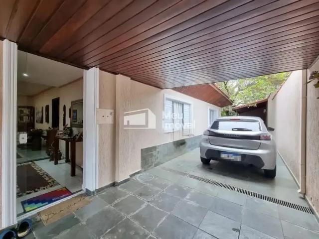 Casa / Sobrado Comercial para Locação em São José dos Campos/SP Palmeiras de São José 5 Quartos
