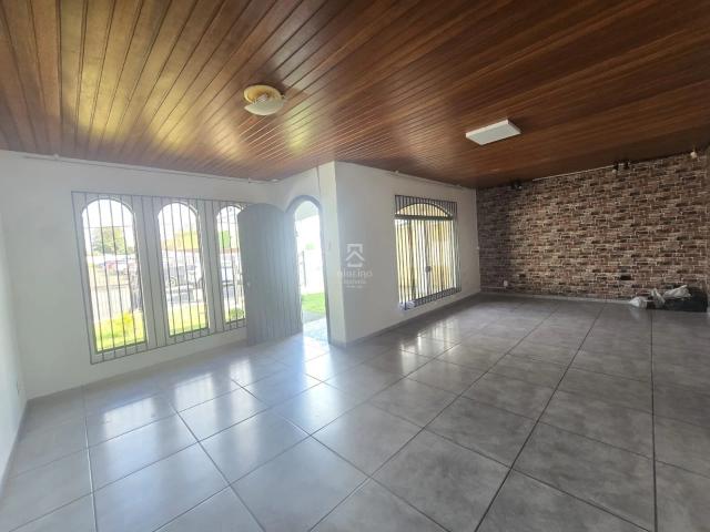 Casa / Sobrado Comercial para Locação em São José dos Pinhais/PR Centro
