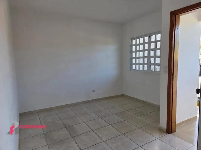 Casa / Sobrado Comercial para Locação em São José dos Pinhais/PR Bom Jesus