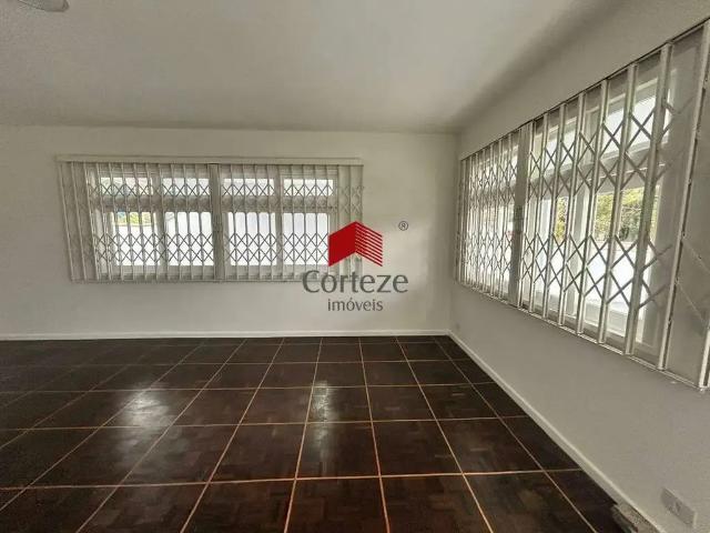Casa / Sobrado Comercial para Locação em São José dos Pinhais/PR Bom Jesus
