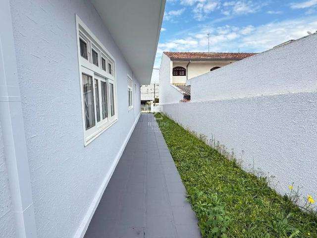 Casa / Sobrado Comercial para Locação em São José dos Pinhais/PR Bom Jesus