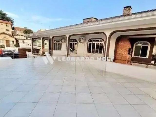Casa / Sobrado Comercial para Locação em São José/SC Barreiros