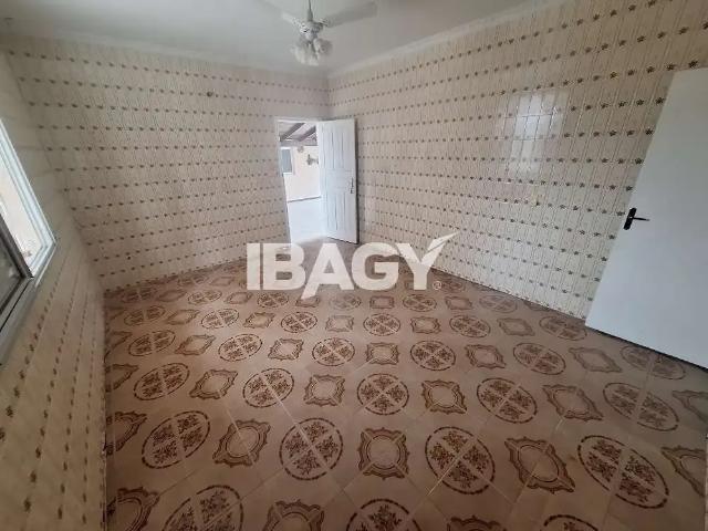 Casa / Sobrado Comercial para Locação em São José/SC Kobrasol 3 Quartos