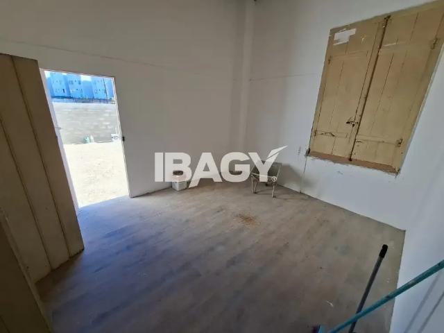 Casa / Sobrado Comercial para Locação em São José/SC Praia Comprida