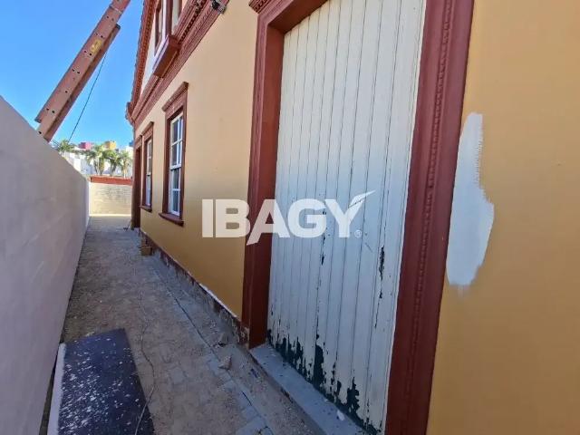 Casa / Sobrado Comercial para Locação em São José/SC Praia Comprida