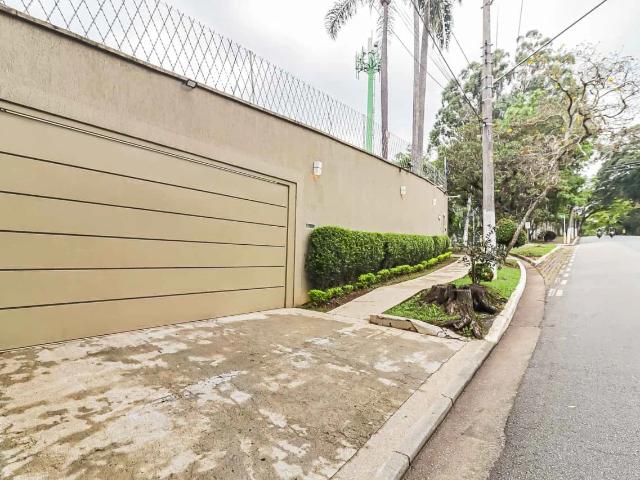 Casa / Sobrado Comercial para Locação em São Paulo/SP Morumbi