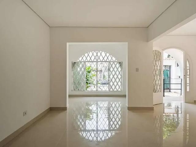 Casa / Sobrado Comercial para Locação em São Paulo/SP Aclimação
