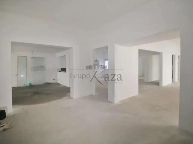 Casa / Sobrado Comercial para Locação em São Paulo/SP Aclimação 9 Quartos