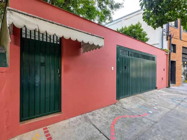 Casa / Sobrado Comercial para Locação em São Paulo/SP Água Branca