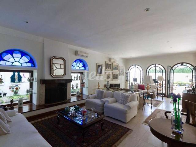 Casa / Sobrado Comercial para Locação em São Paulo/SP Butantã 4 Quartos
