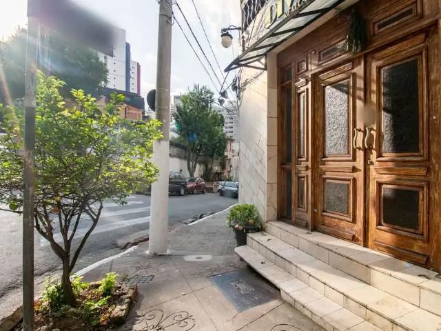 Casa / Sobrado Comercial para Locação em São Paulo/SP Bela Vista