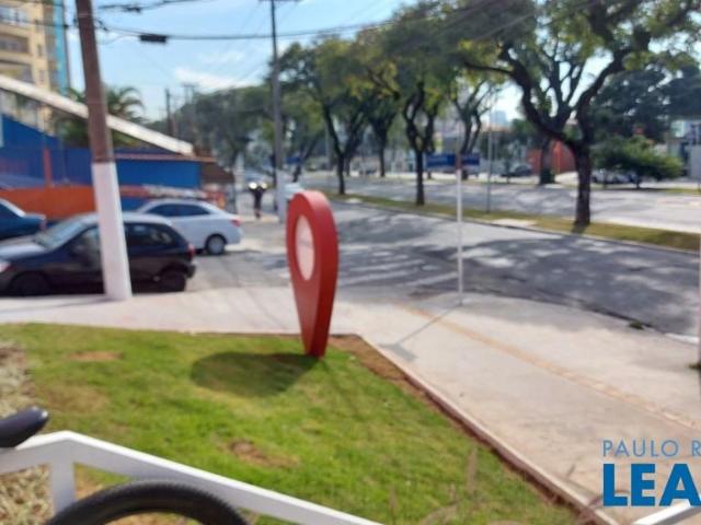 Casa / Sobrado Comercial para Locação em São Paulo/SP Cambuci