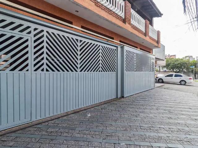 Casa / Sobrado Comercial para Locação em São Paulo/SP Itaquera