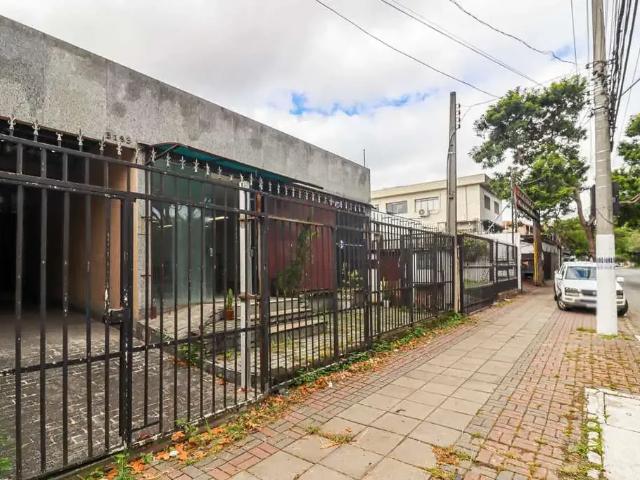 Casa / Sobrado Comercial para Locação em São Paulo/SP Interlagos