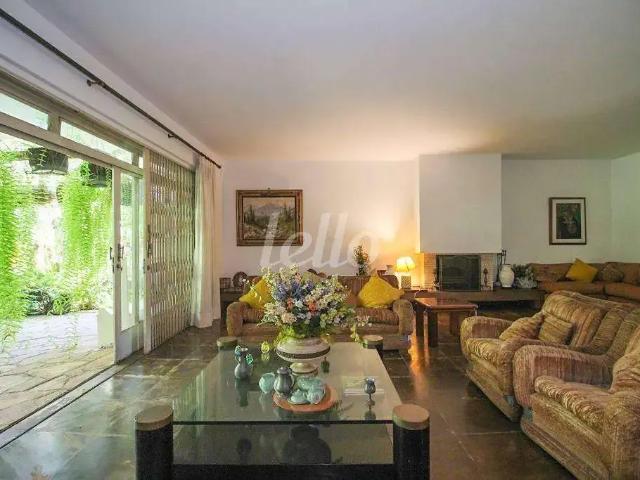Casa / Sobrado Comercial para Locação em São Paulo/SP Jardim Guedala 5 Quartos