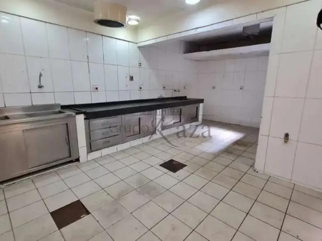 Casa / Sobrado Comercial para Locação em São Paulo/SP Jardim Paulista 3 Quartos
