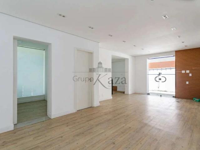 Casa / Sobrado Comercial para Locação em São Paulo/SP Pacaembu 8 Quartos