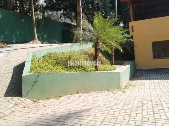 Casa / Sobrado Comercial para Locação em São Paulo/SP Panamby