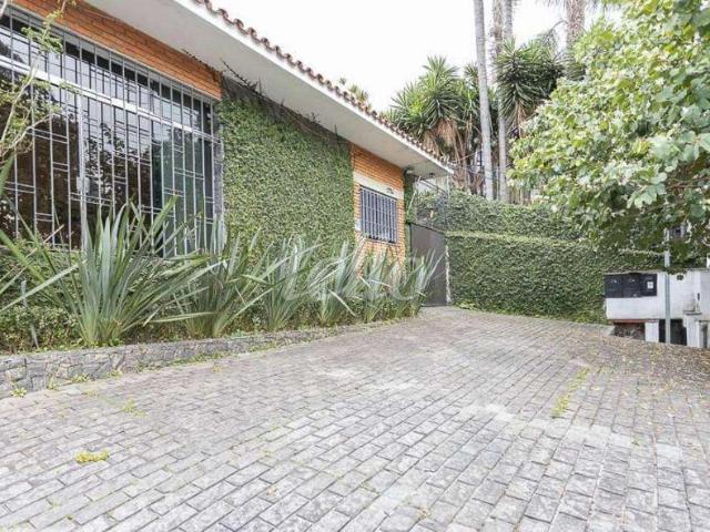 Casa / Sobrado Comercial para Locação em São Paulo/SP Perdizes 6 Quartos