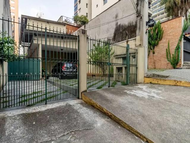 Casa / Sobrado Comercial para Locação em São Paulo/SP Perdizes