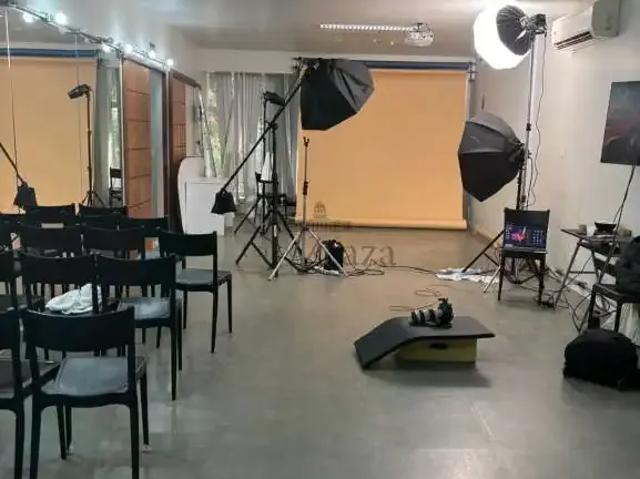 Casa / Sobrado Comercial para Locação em São Paulo/SP Pinheiros 4 Quartos
