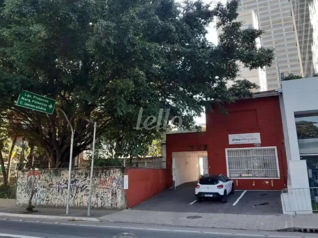 Casa / Sobrado Comercial para Locação em São Paulo/SP Pinheiros