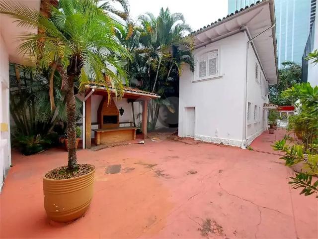 Casa / Sobrado Comercial para Locação em São Paulo/SP Pinheiros 12 Quartos