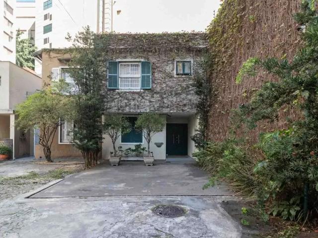 Casa / Sobrado Comercial para Locação em São Paulo/SP Santa Cecília