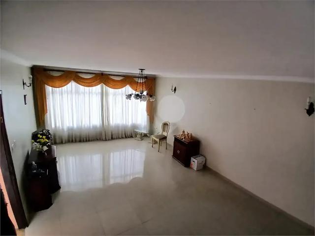 Casa / Sobrado Comercial para Locação em São Paulo/SP Santana 3 Quartos