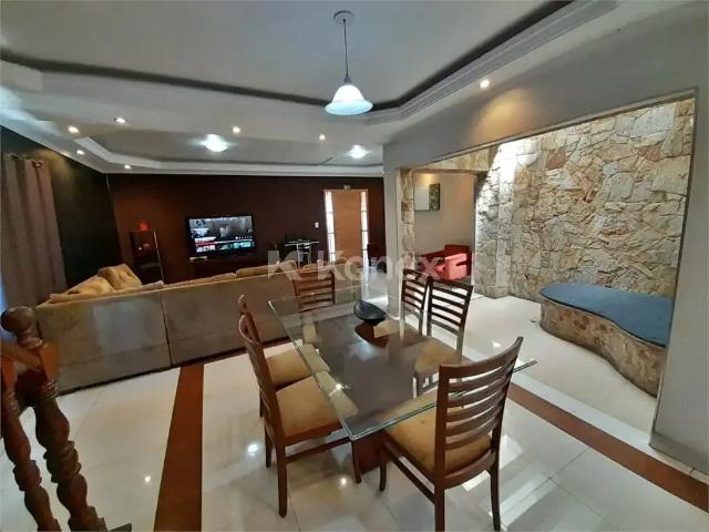 Casa / Sobrado Comercial para Locação em São Paulo/SP Vila Aparecida 3 Quartos
