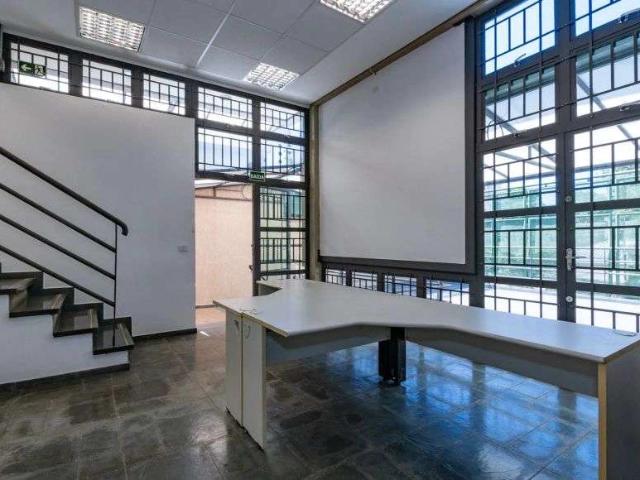 Casa / Sobrado Comercial para Locação em São Paulo/SP Vila Augusto 1 Quartos
