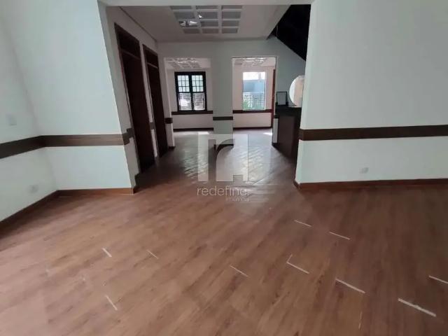 Casa / Sobrado Comercial para Locação em São Paulo/SP Vila Buarque 19 Quartos