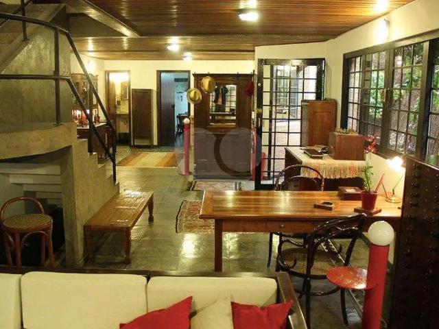 Casa / Sobrado Comercial para Locação em São Paulo/SP Vila Madalena 4 Quartos