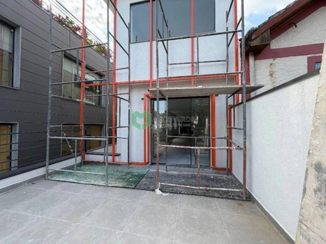 Casa / Sobrado Comercial para Locação em São Paulo/SP Vila Madalena