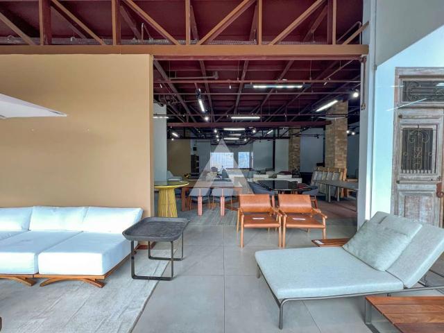 Casa / Sobrado Comercial para Locação em Salvador/BA Caminho das Árvores